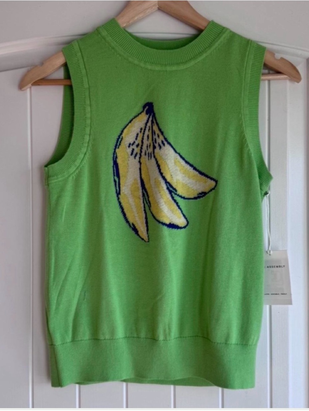 Free Assembly Bright Green Knit Top with Yellow Banana Graphic